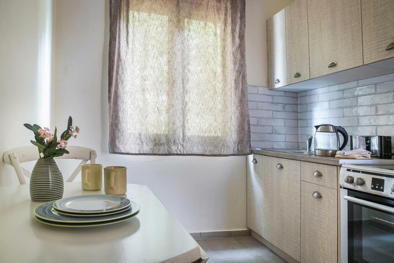 Martini Waterfront Suites Fiskardo Exteriör bild