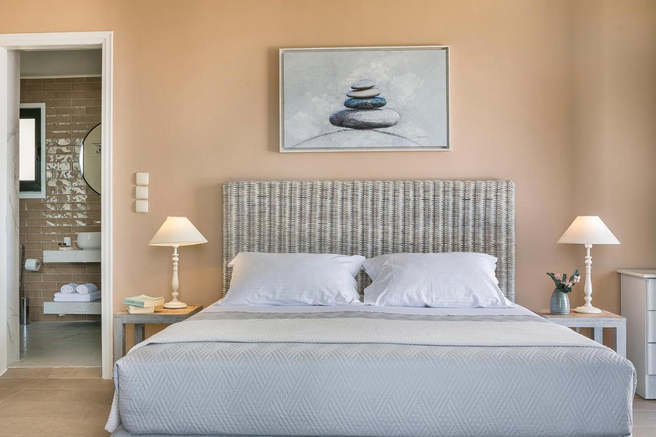 Martini Waterfront Suites Fiskardo Exteriör bild